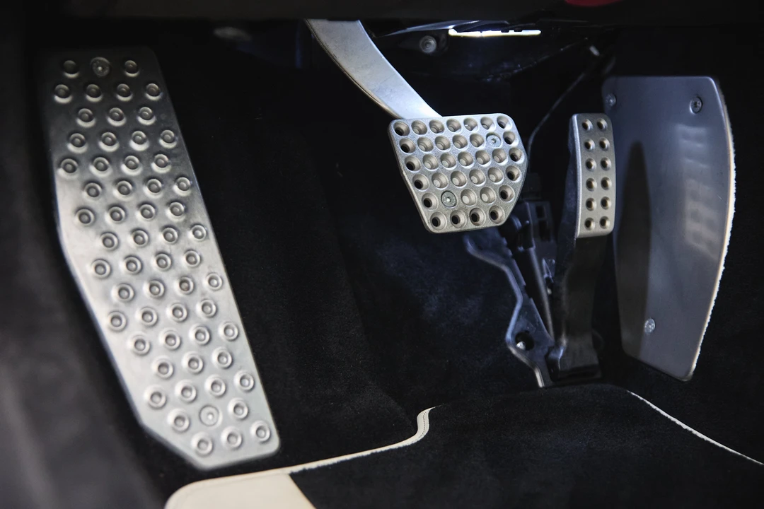 2023 Ferrari Roma - Image 28 of 31