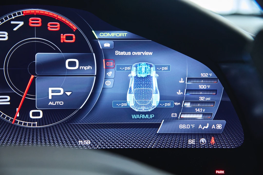 2023 Ferrari Roma - Image 14 of 31