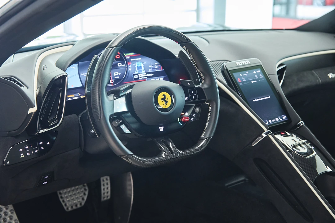 2023 Ferrari Roma - Image 24 of 31