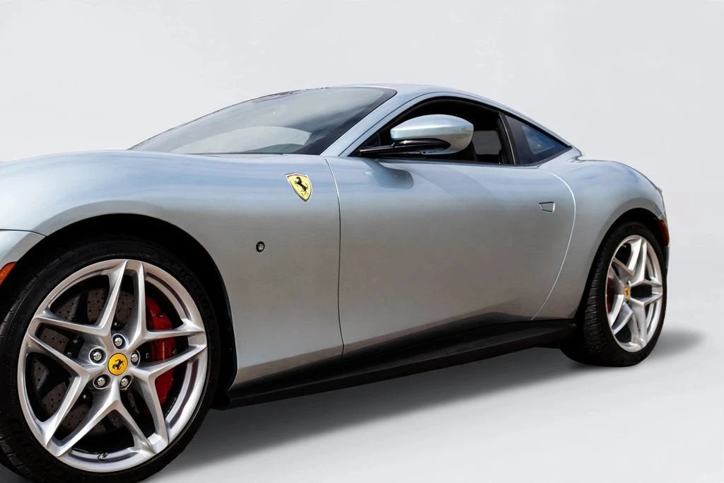 2023 Ferrari Roma - Image 29 of 31