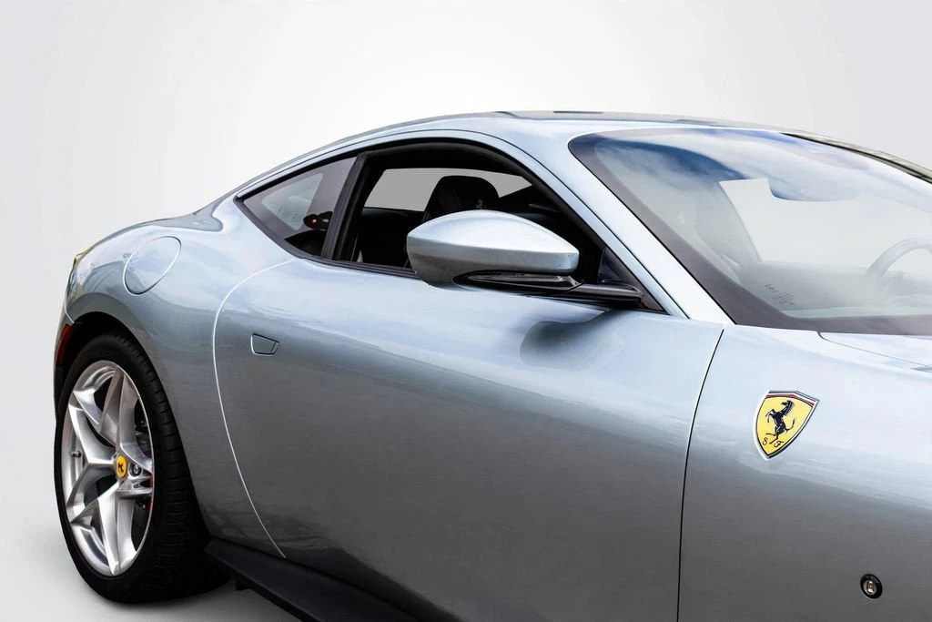 2023 Ferrari Roma - Image 14 of 31