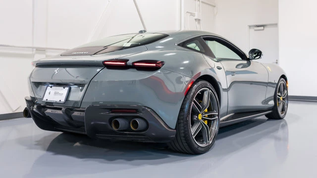 2023 Ferrari Roma - Image 13 of 15