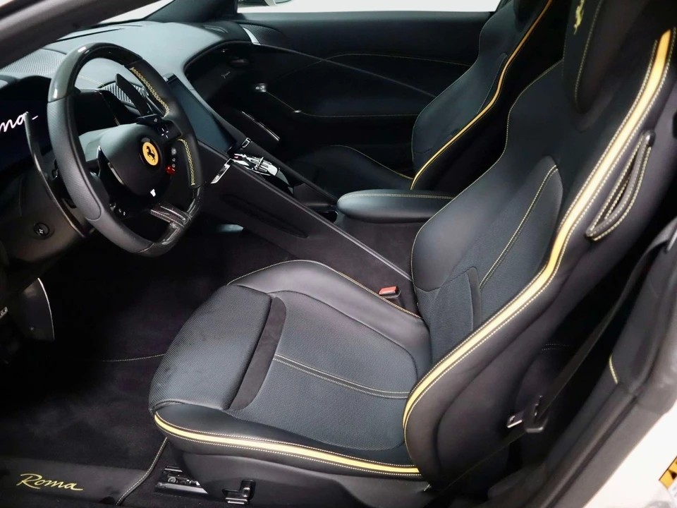 2023 Ferrari Roma - Image 21 of 31