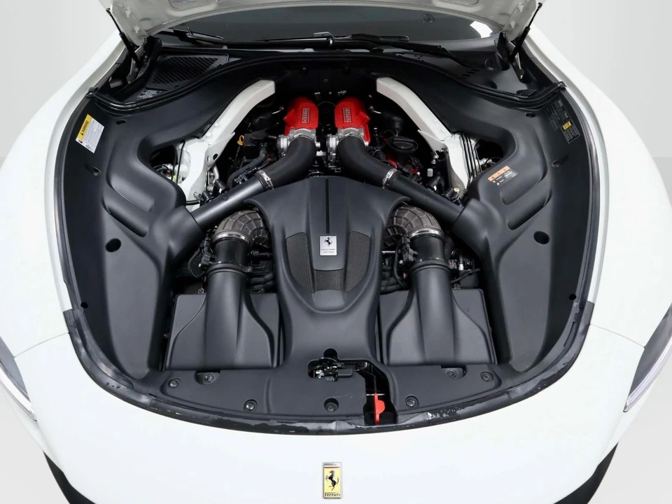 2023 Ferrari Roma - Image 12 of 31