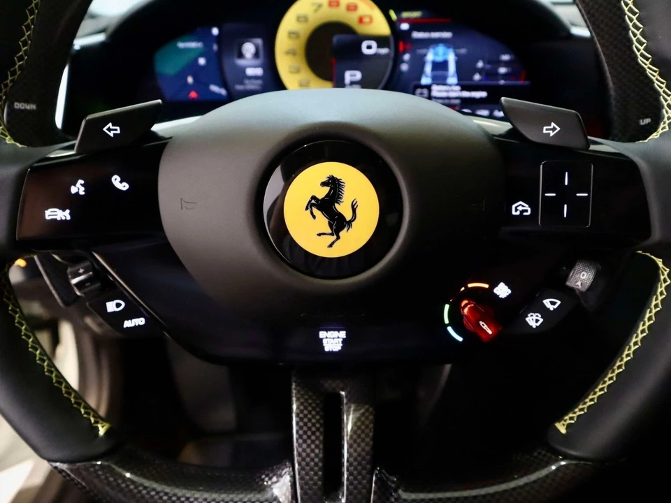 2023 Ferrari Roma - Image 24 of 31