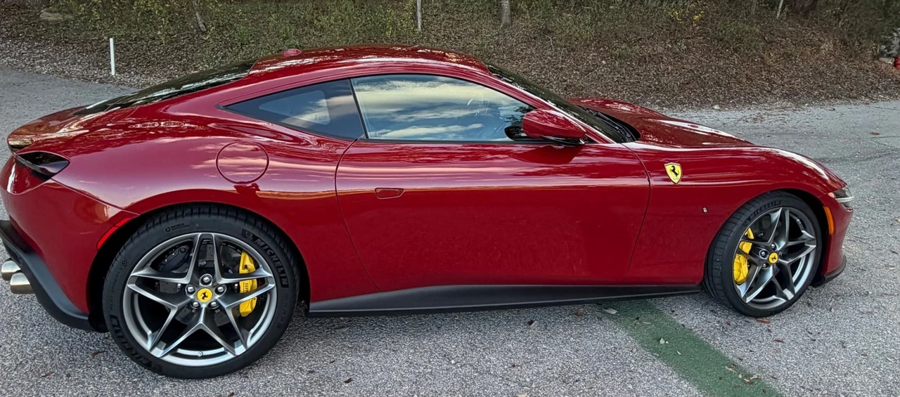2023 Ferrari Roma - Image 19 of 21
