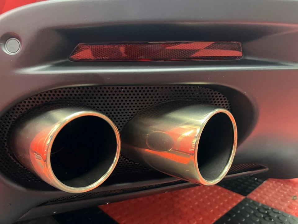 2023 Ferrari Roma - Image 17 of 21