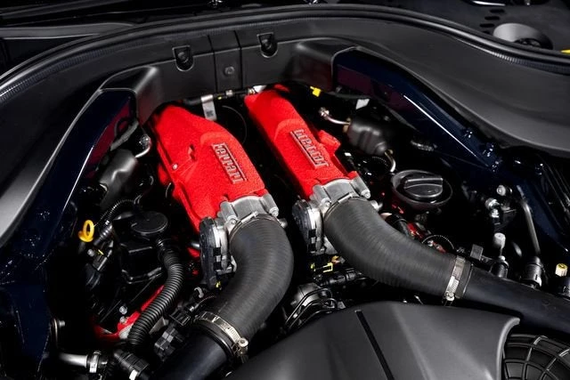 2023 Ferrari Roma - Image 16 of 31