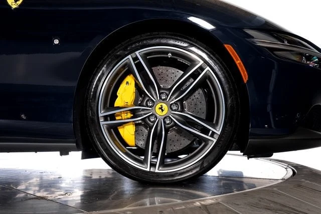 2023 Ferrari Roma - Image 21 of 31