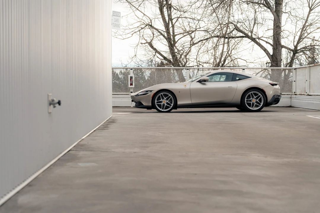 2023 Ferrari Roma - Image 9 of 31
