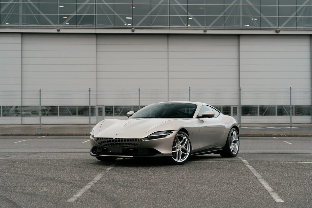 2023 Ferrari Roma - Image 7 of 31