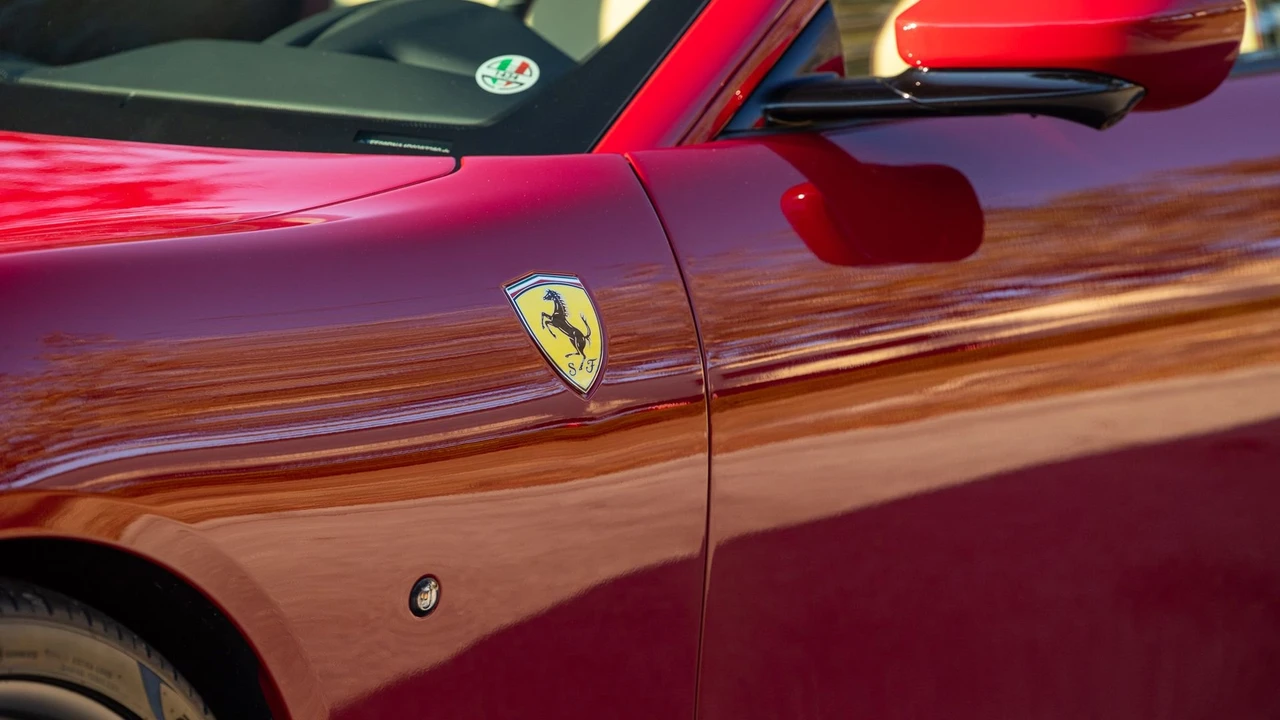 2023 Ferrari Roma - Image 20 of 31