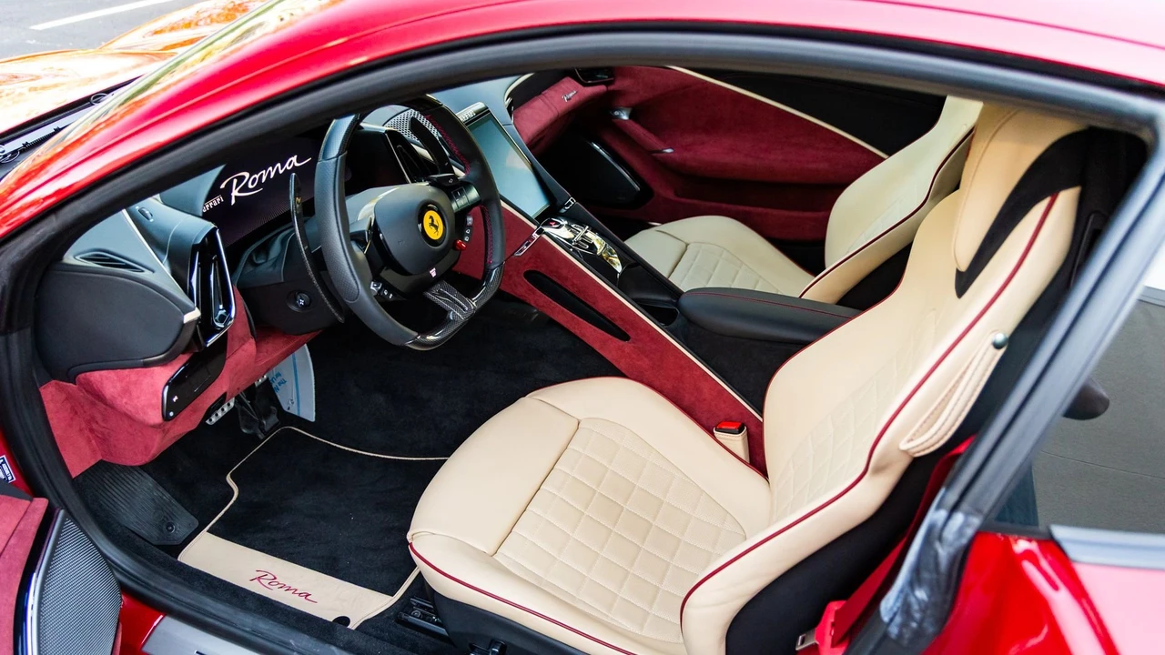 2023 Ferrari Roma - Image 7 of 31