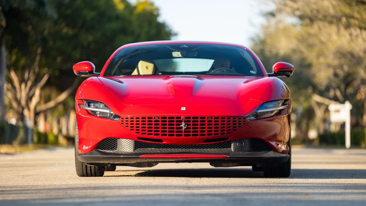 2023 Ferrari Roma - Image 5 of 31