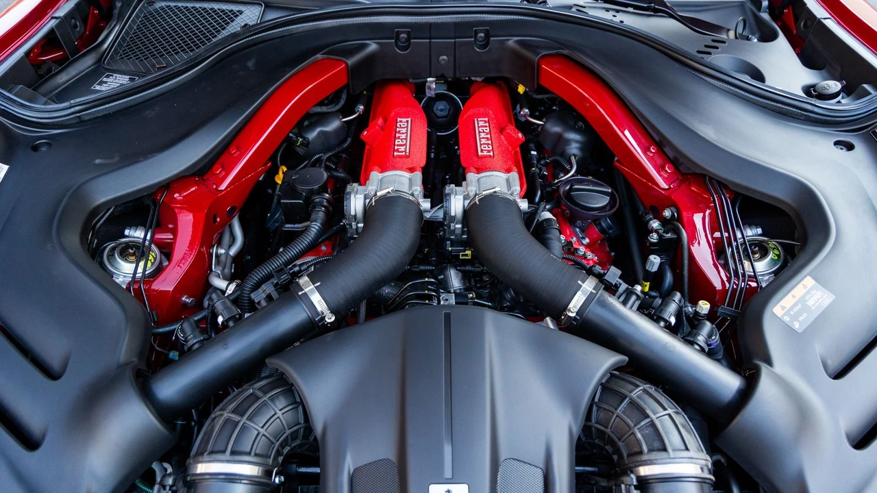 2023 Ferrari Roma - Image 9 of 31
