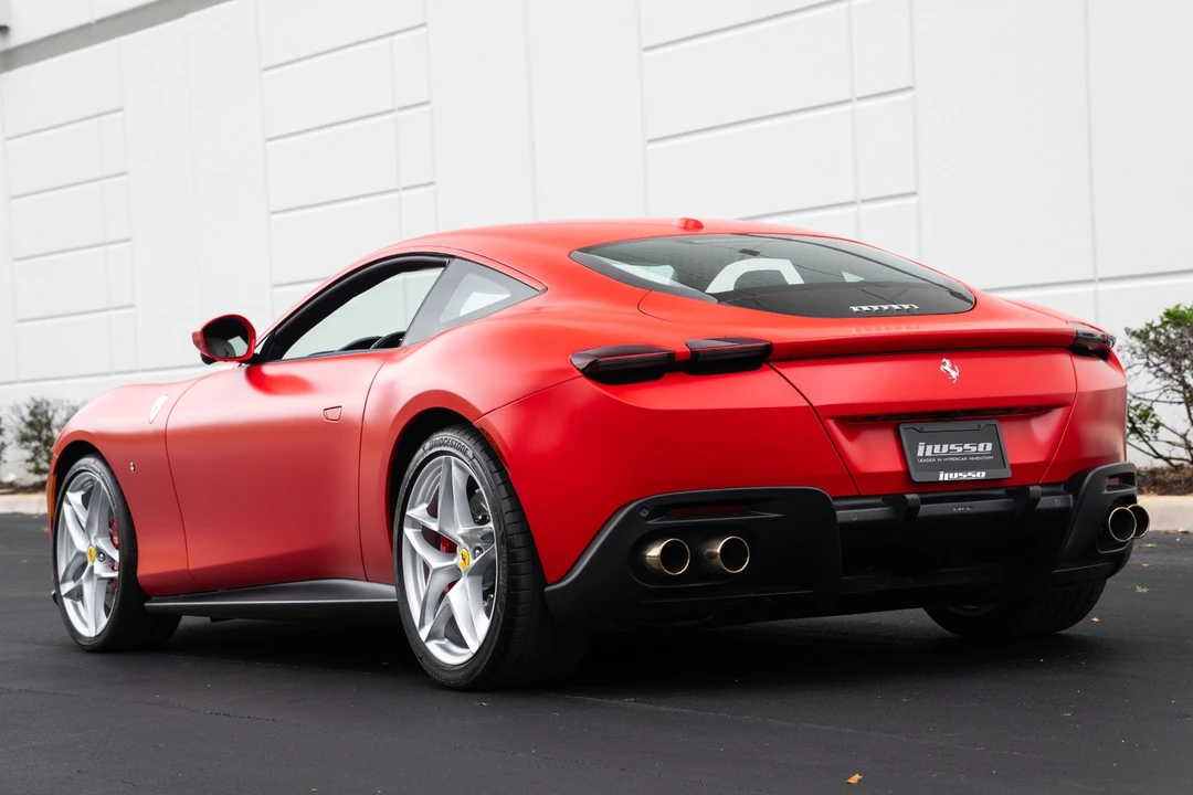 2023 Ferrari Roma - Image 27 of 31