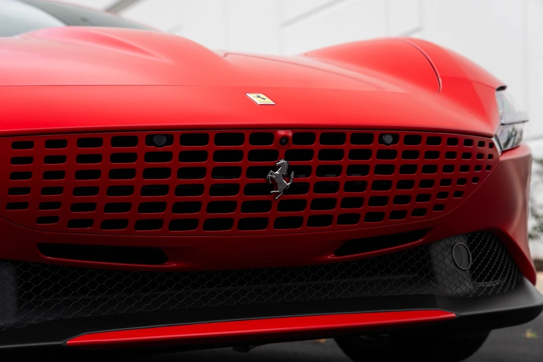 2023 Ferrari Roma - Image 14 of 31