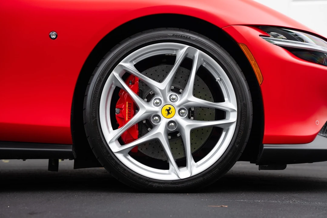 2023 Ferrari Roma - Image 9 of 31