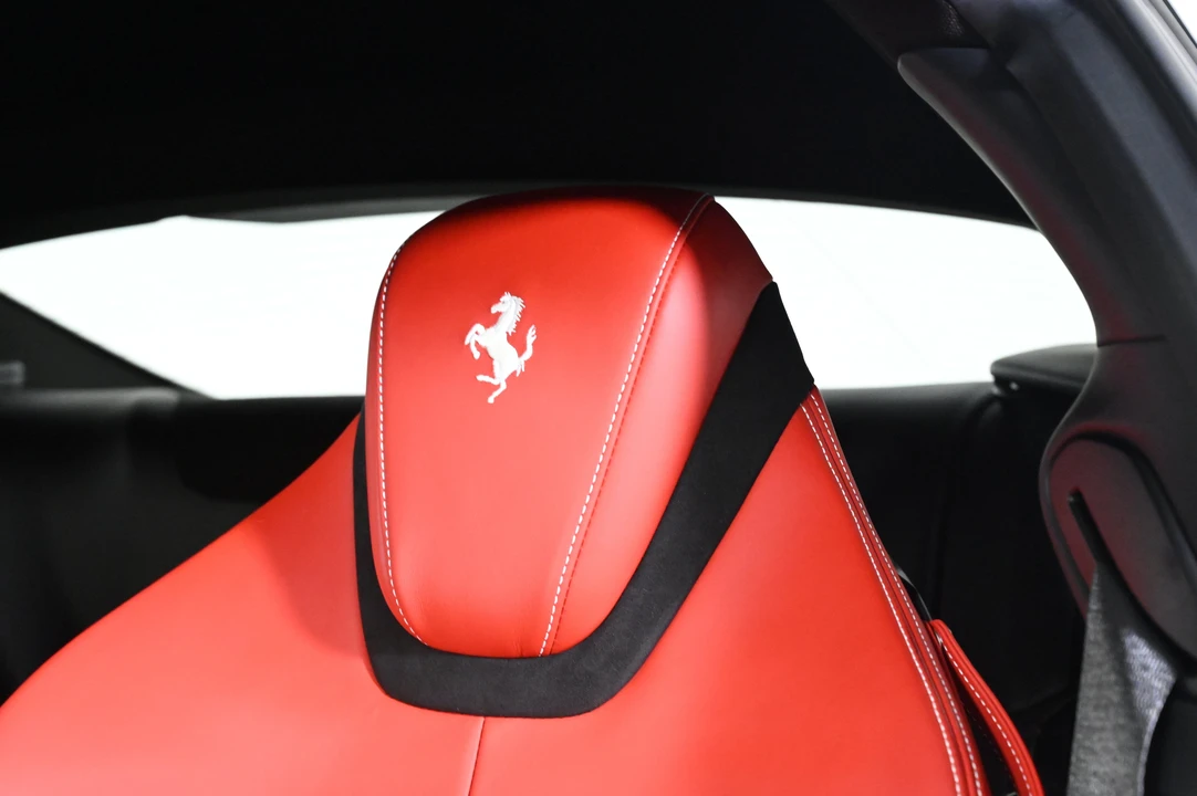 2023 Ferrari Roma - Image 22 of 28