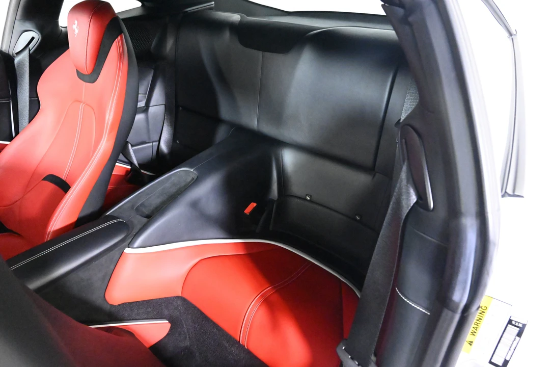2023 Ferrari Roma - Image 19 of 28