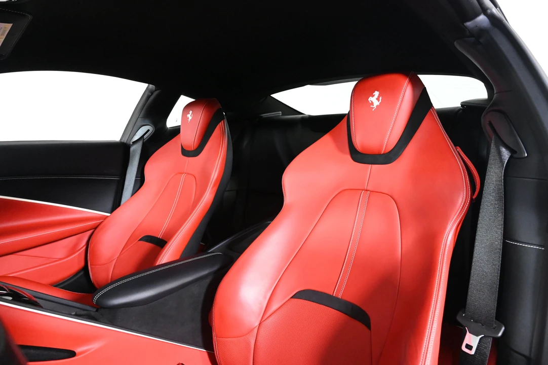2023 Ferrari Roma - Image 18 of 28