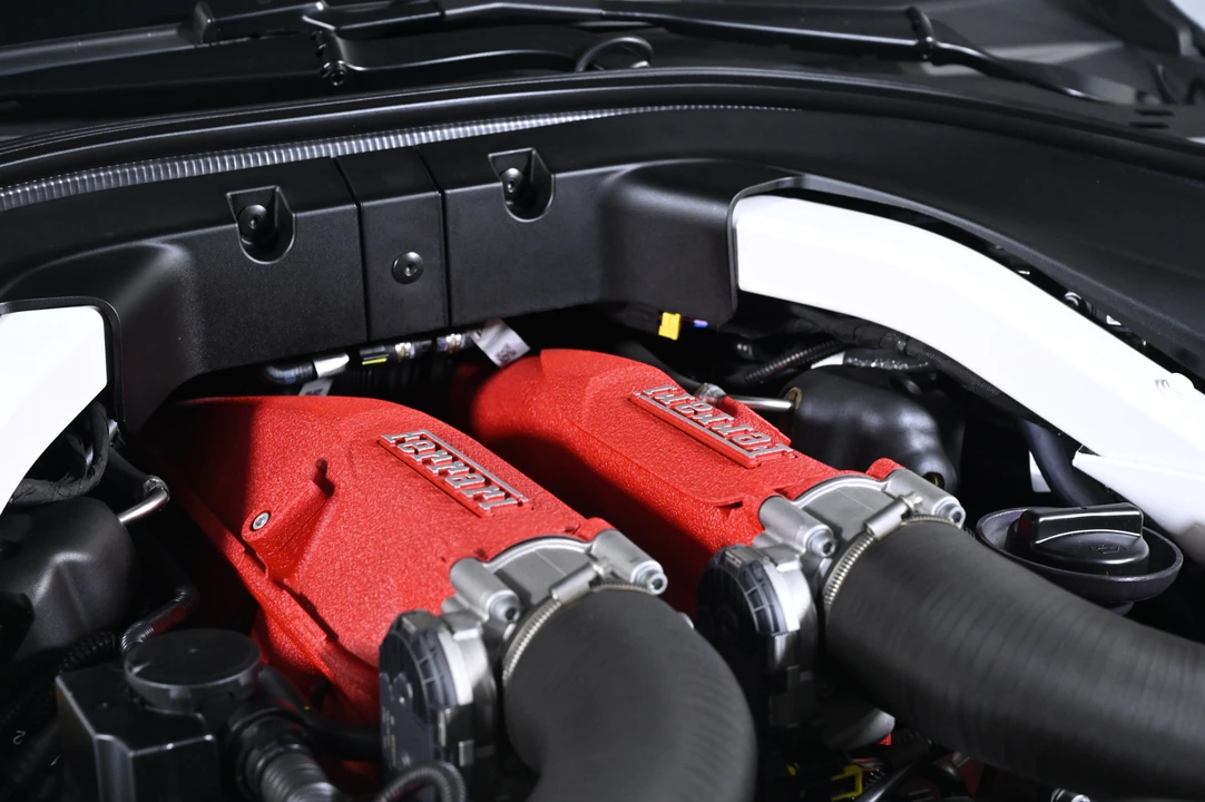 2023 Ferrari Roma - Image 24 of 28