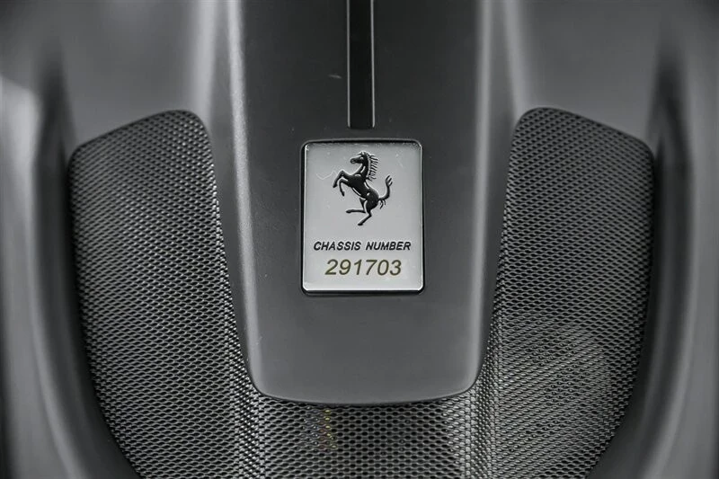 2023 Ferrari Roma - Image 19 of 21