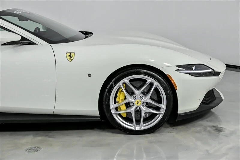 2023 Ferrari Roma - Image 15 of 21