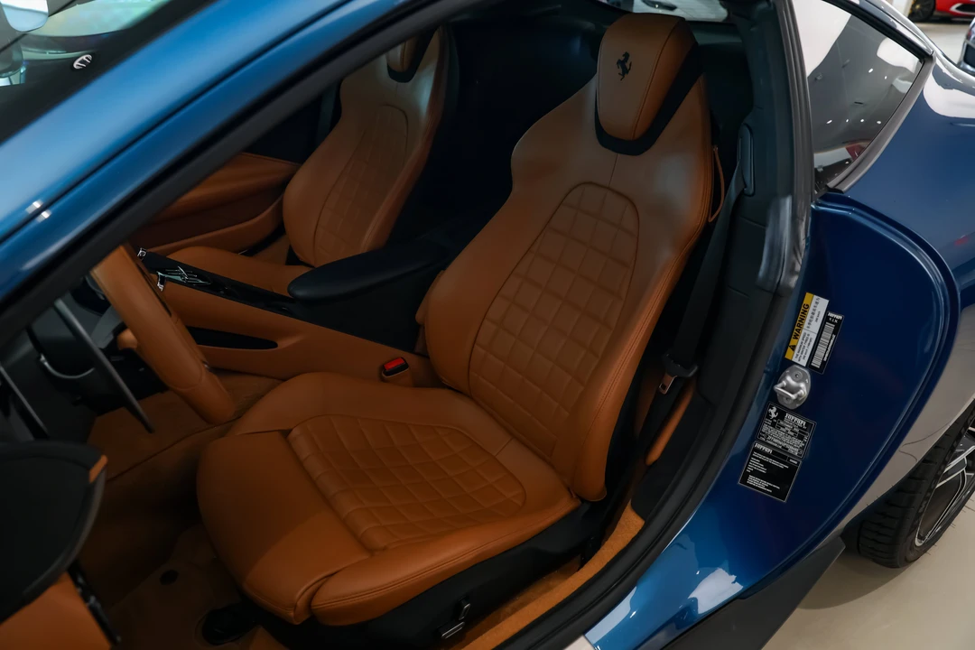 2023 Ferrari Roma - Image 11 of 31