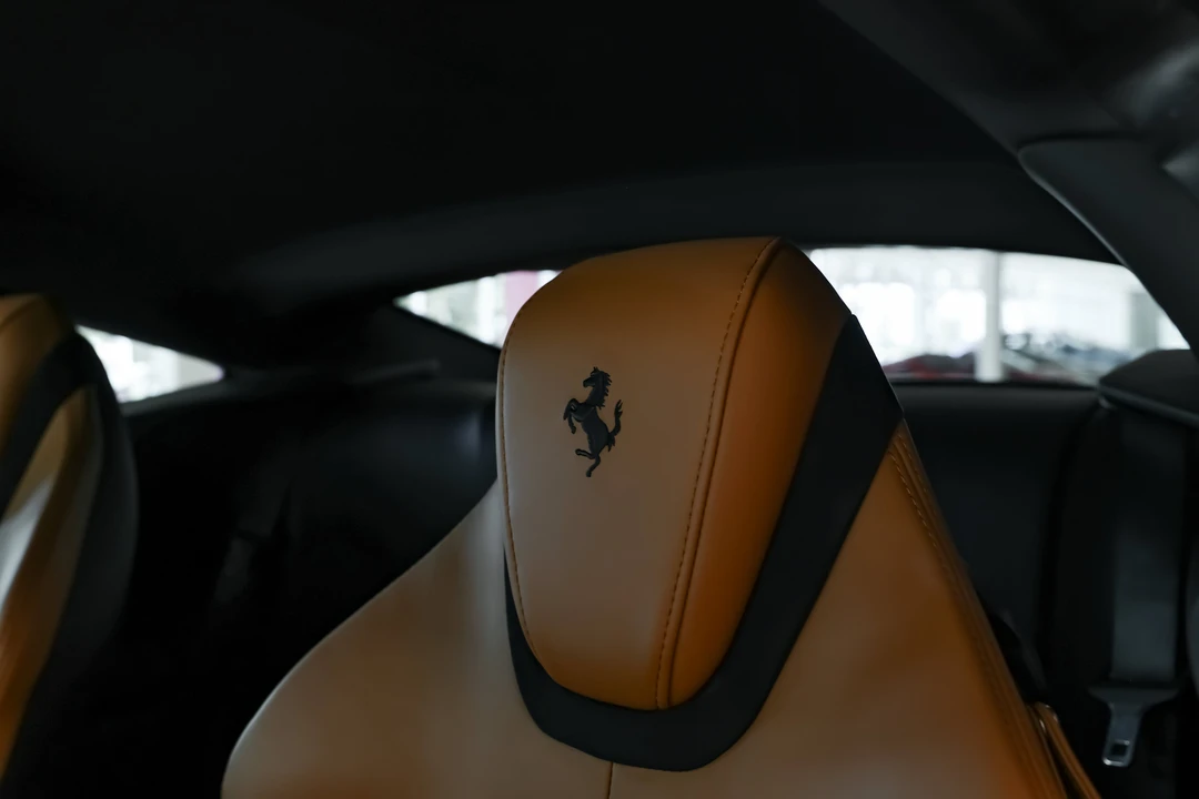2023 Ferrari Roma - Image 23 of 31