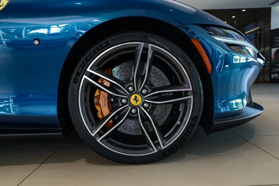 2023 Ferrari Roma - Image 30 of 31