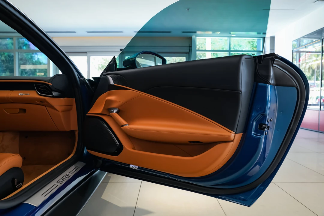 2023 Ferrari Roma - Image 22 of 31