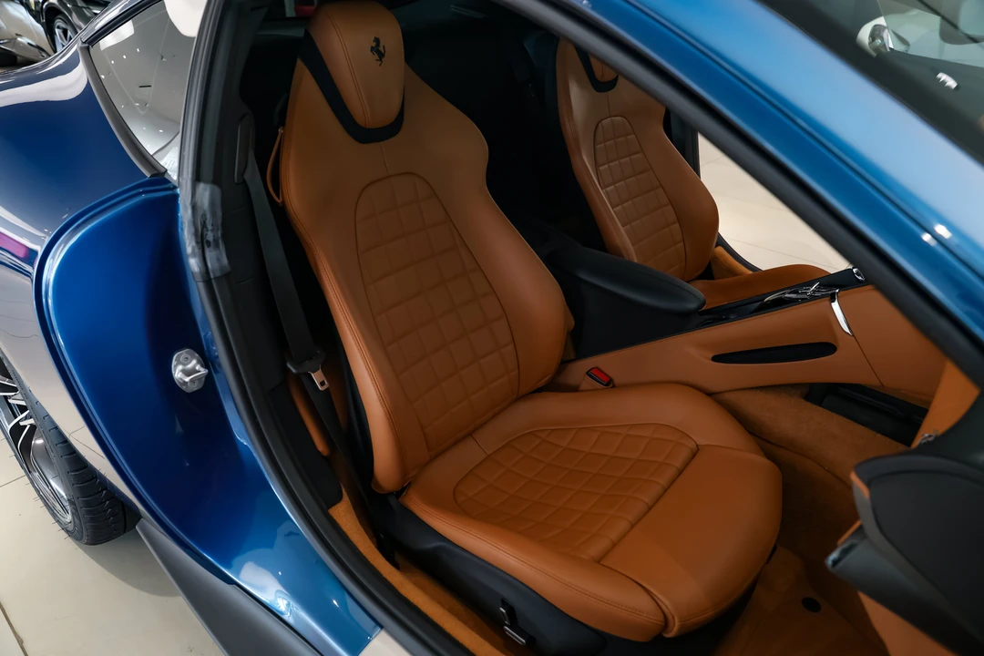 2023 Ferrari Roma - Image 27 of 31