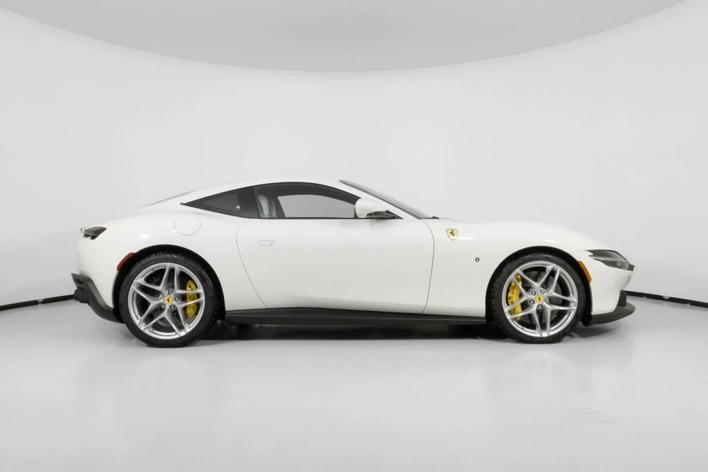 2023 Ferrari Roma - Image 10 of 21