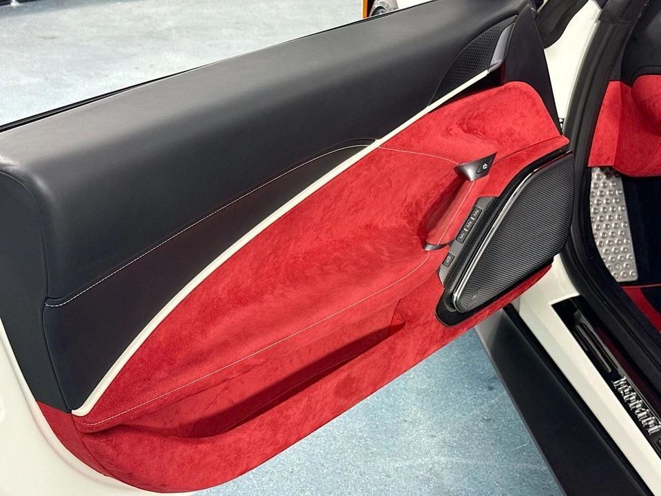 2023 Ferrari Roma - Image 19 of 31