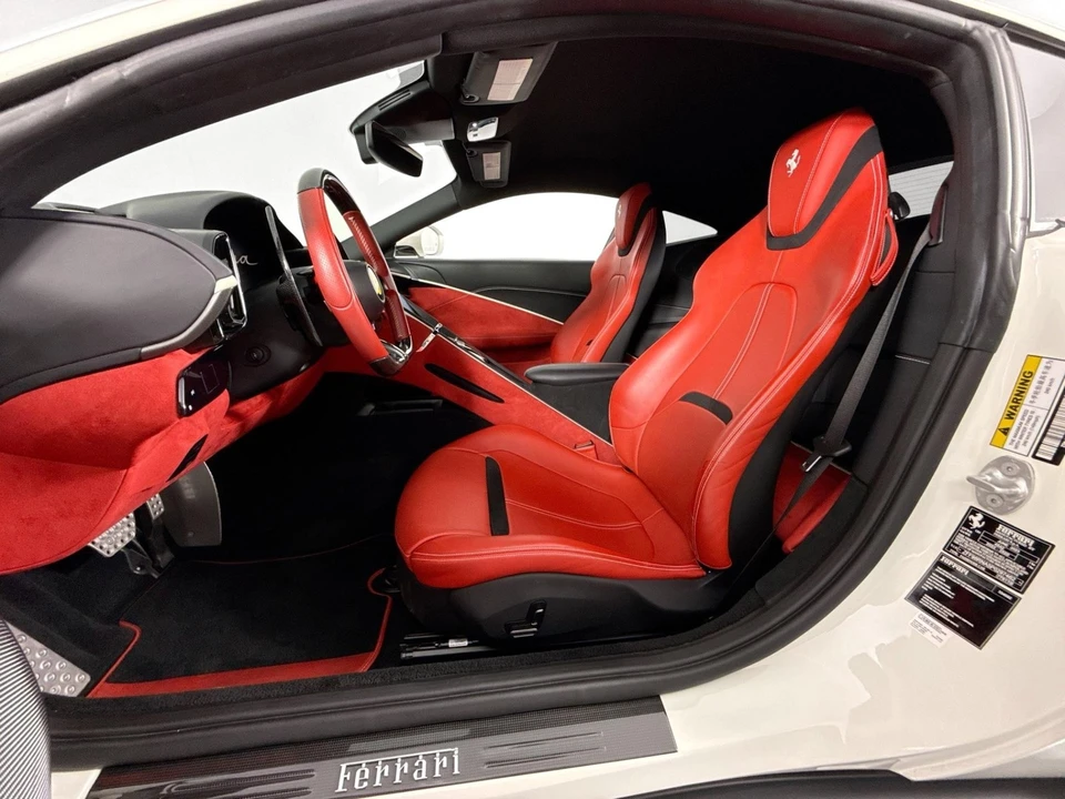 2023 Ferrari Roma - Image 11 of 31