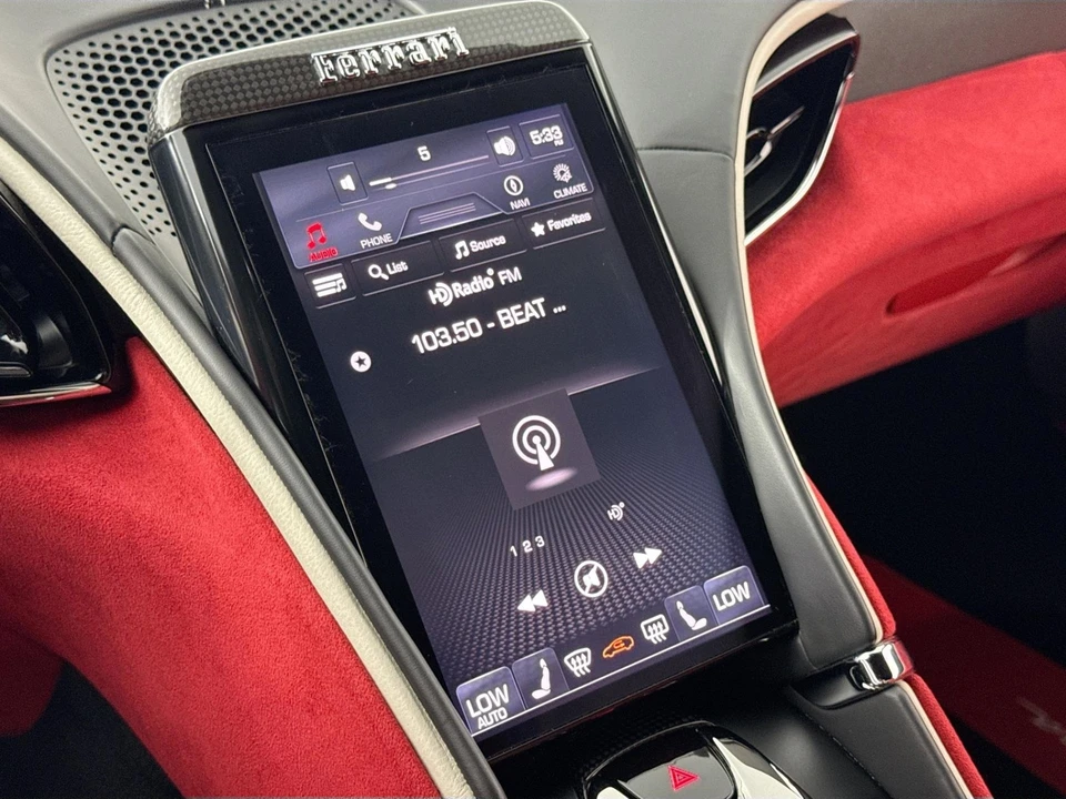 2023 Ferrari Roma - Image 14 of 31