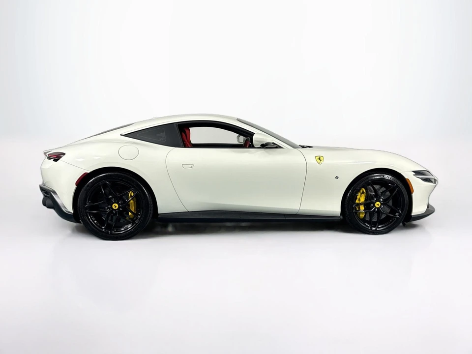 2023 Ferrari Roma - Image 4 of 31