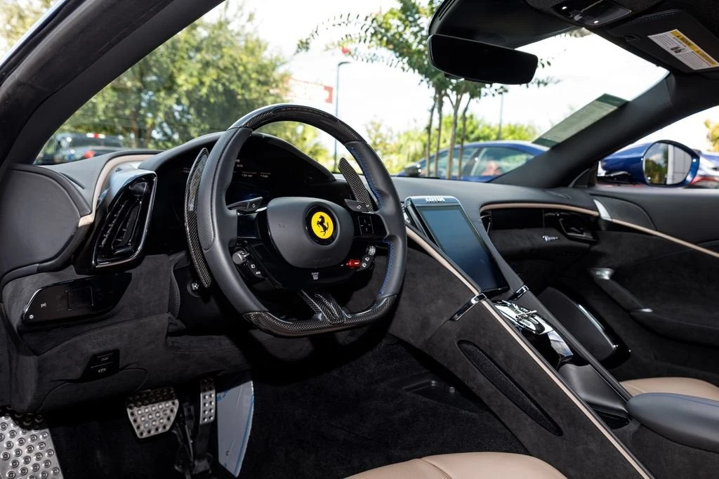 2023 Ferrari Roma - Image 25 of 31