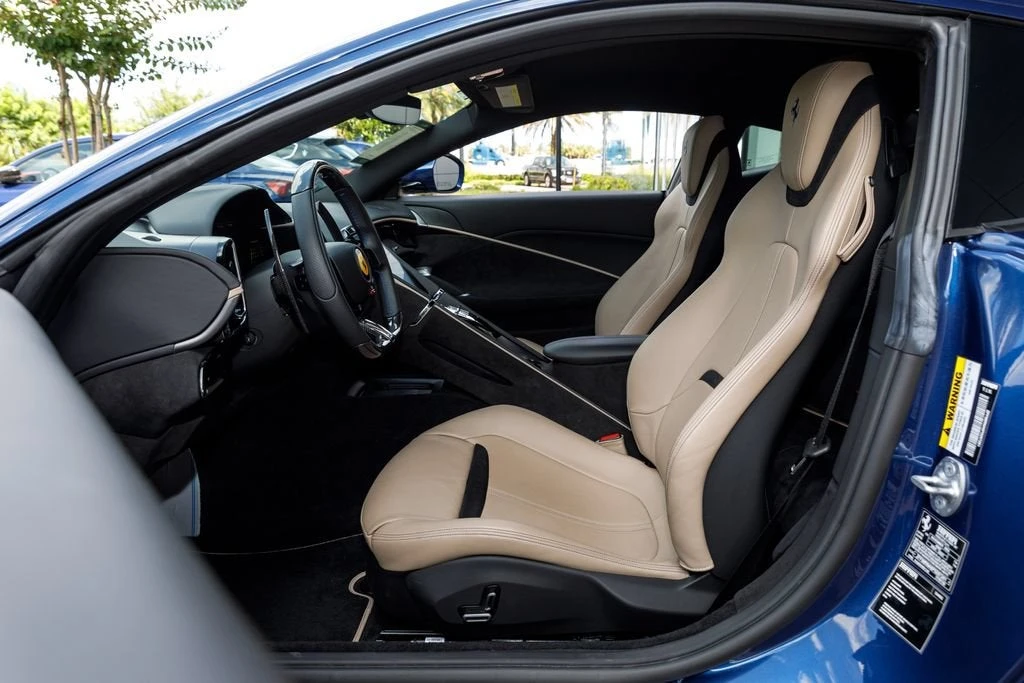 2023 Ferrari Roma - Image 23 of 31