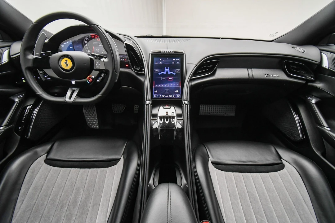 2023 Ferrari Roma - Image 13 of 31