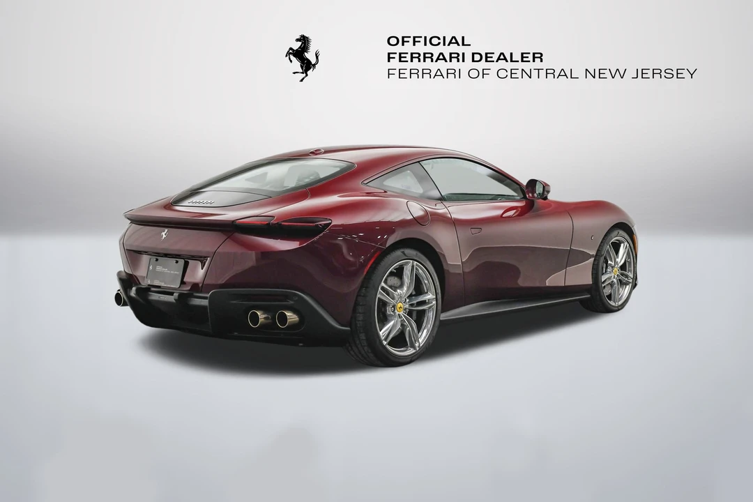 2023 Ferrari Roma - Image 9 of 31