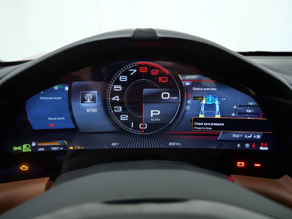 2023 Ferrari Roma - Image 27 of 31