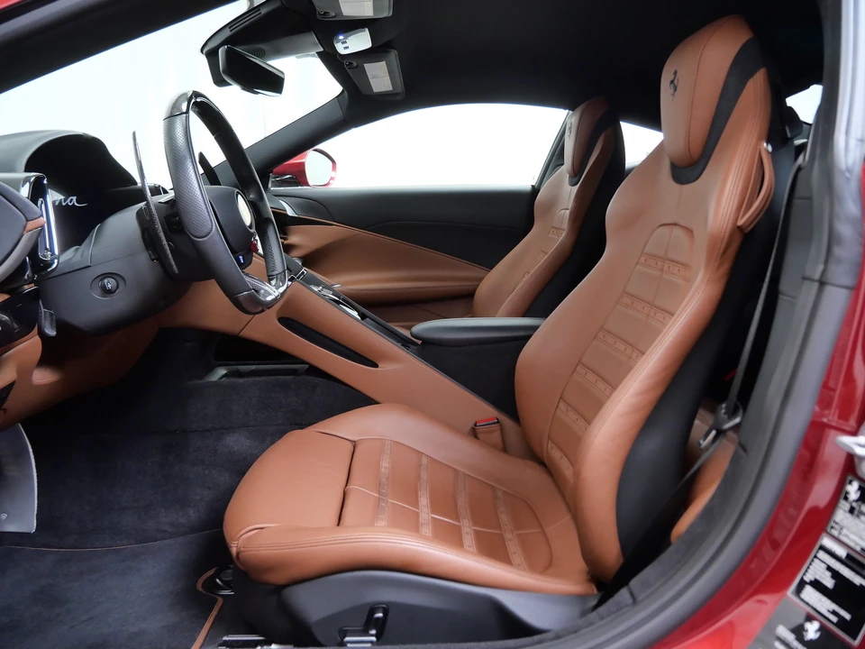 2023 Ferrari Roma - Image 19 of 31