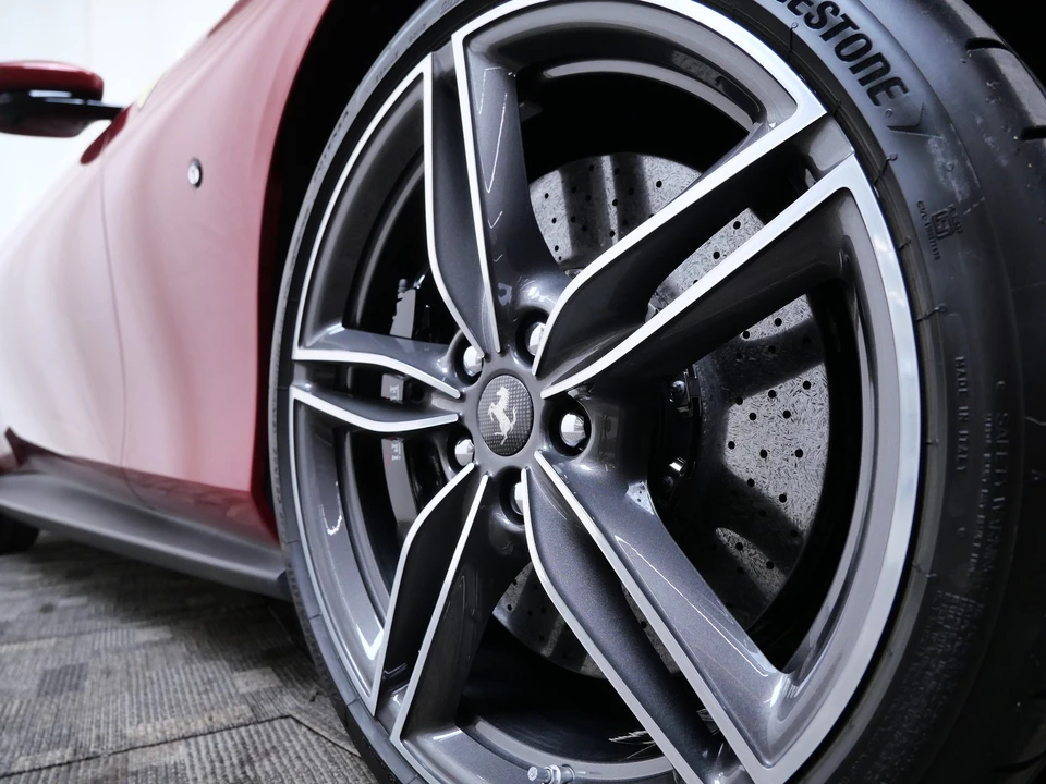 2023 Ferrari Roma - Image 11 of 31