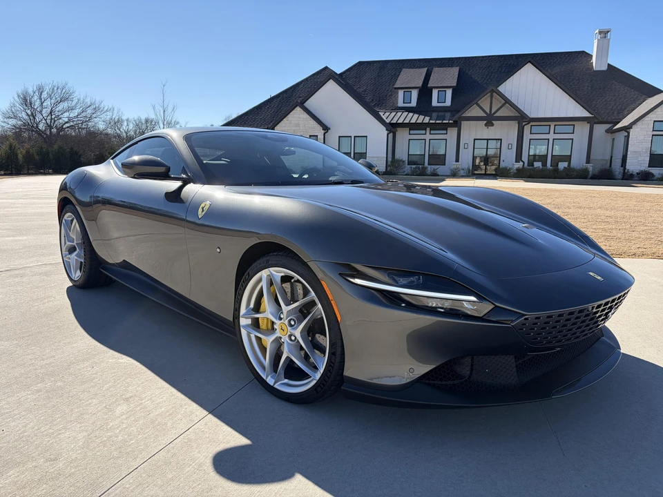 2023 Ferrari Roma - Image 16 of 31
