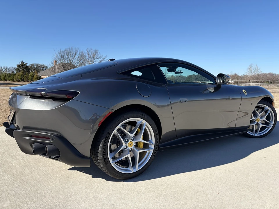 2023 Ferrari Roma - Image 15 of 31