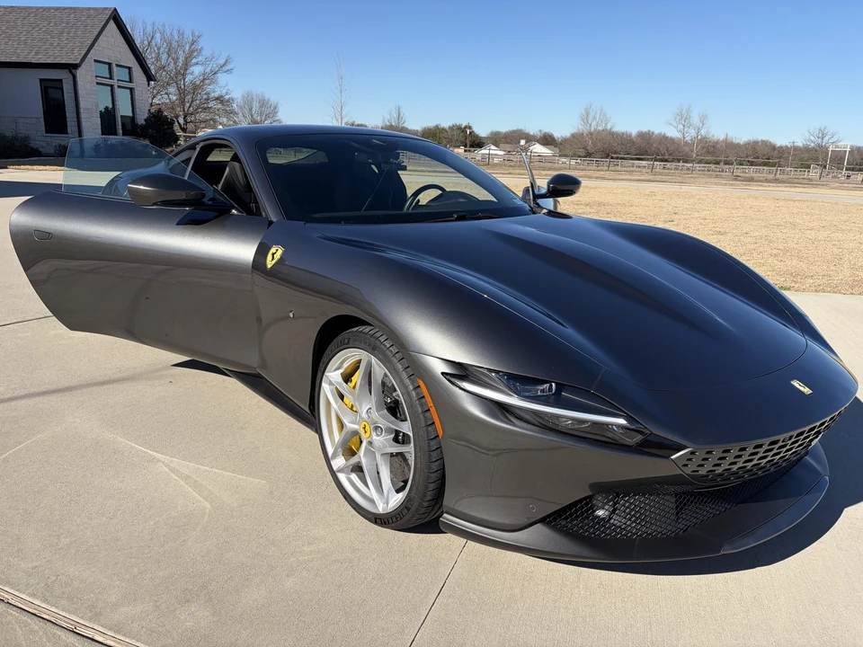 2023 Ferrari Roma - Image 18 of 31
