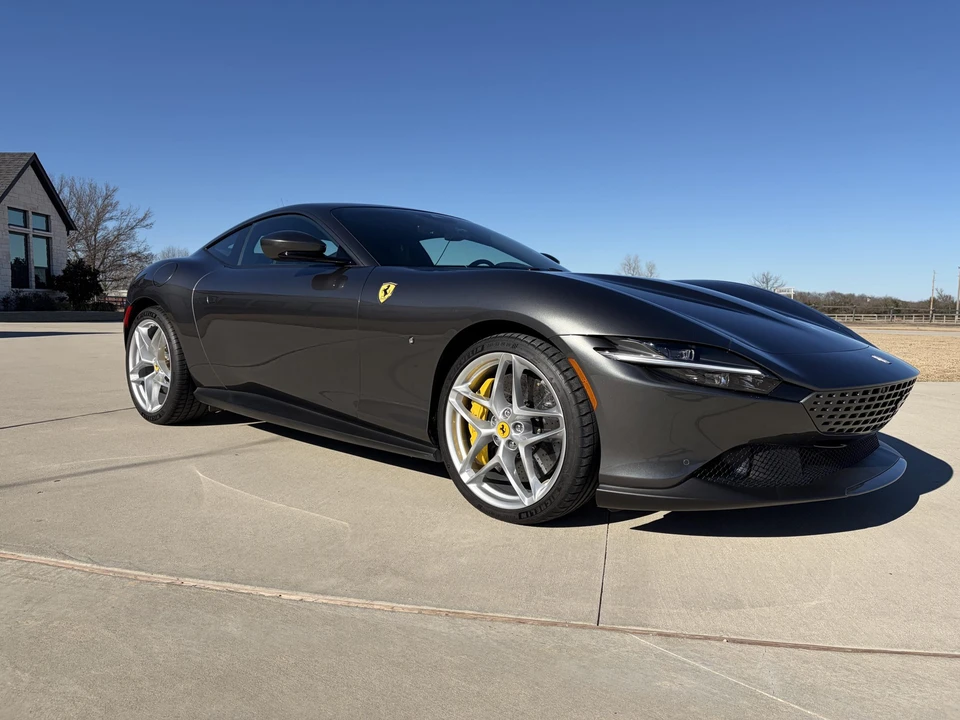 2023 Ferrari Roma - Image 17 of 31