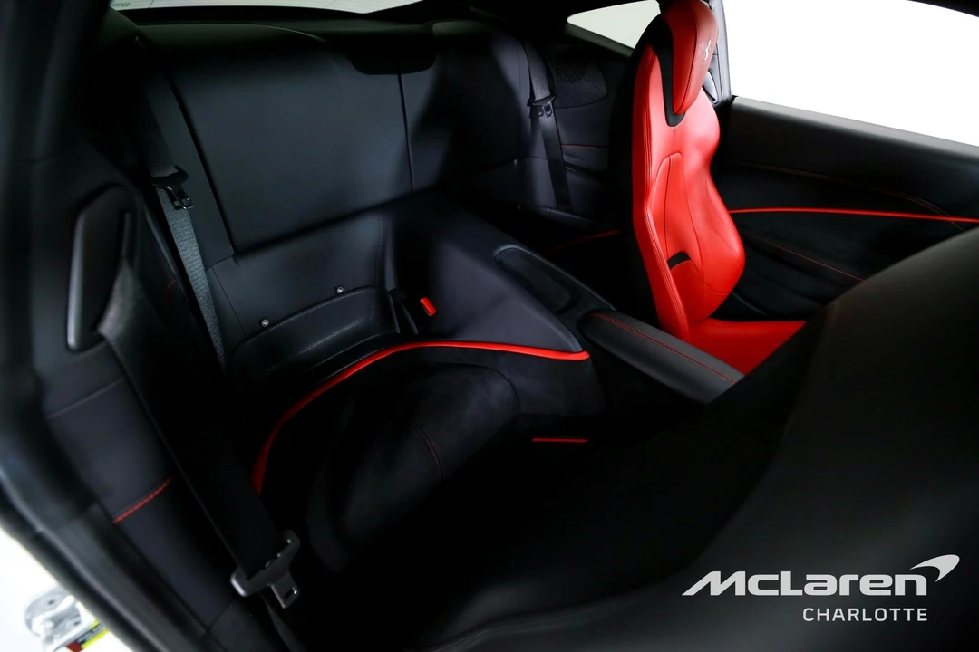 2023 Ferrari Roma - Image 20 of 21
